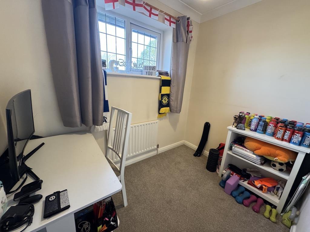 13 - Bedroom 4.jpg