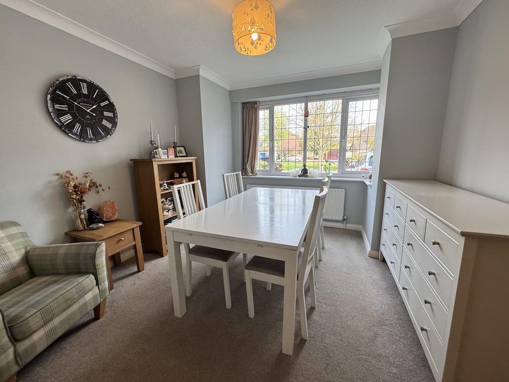 3 - Dining Room.jpg