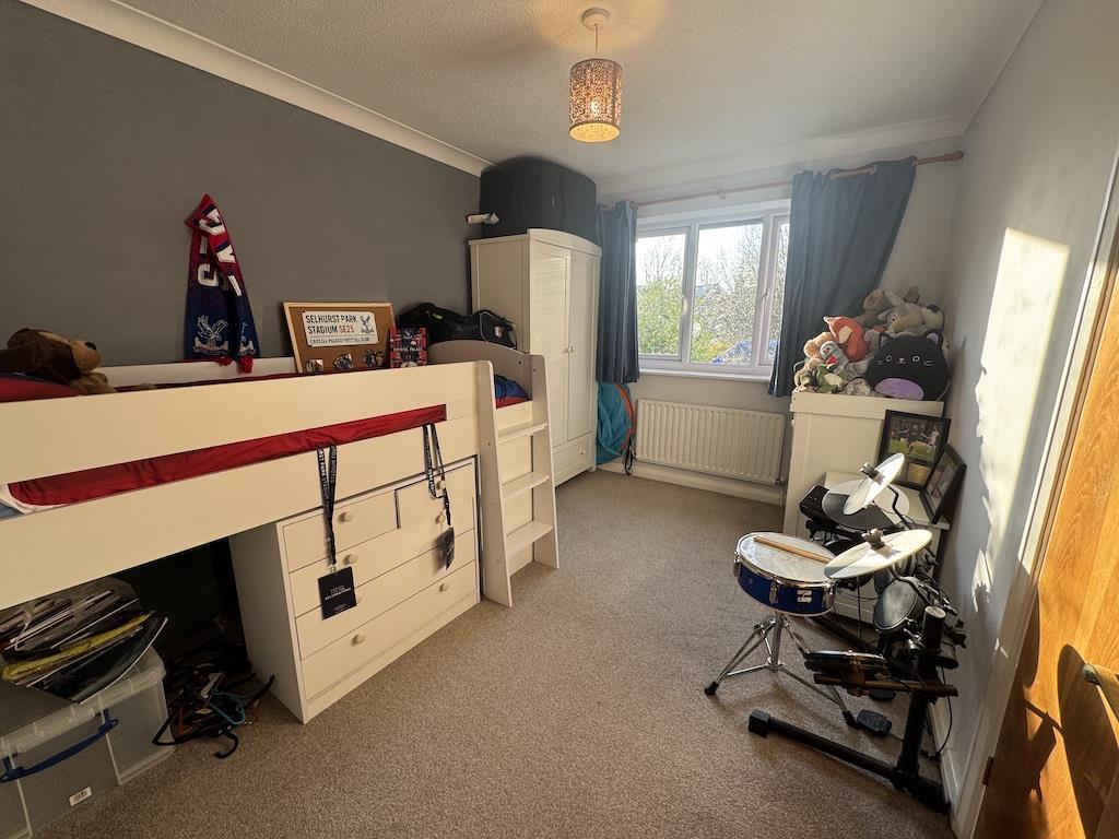 8 - Bedroom 2.jpg