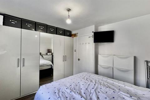 1 bedroom apartment for sale, Harewood Terrace, Norwood Green UB2