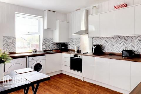 155 Dearne Road, Bolton Upon Dearne, Rotherham, S63 8JT
