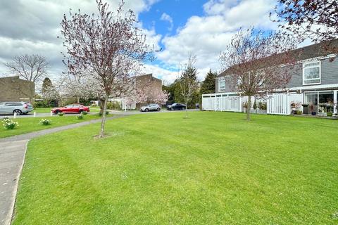 30 Edinburgh Gardens, Windsor, SL4 2AN