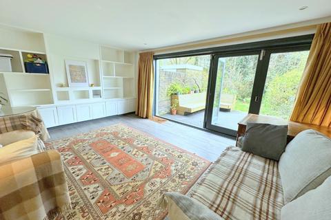 30 Edinburgh Gardens, Windsor, SL4 2AN