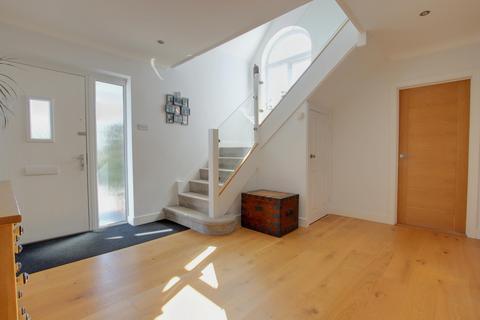 4 bedroom detached house for sale, TRAMPERS LANE, NORTH BOARHUNT