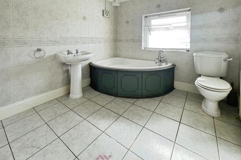 55 Barnsley Road, Moorends, Doncaster, DN8 4QU