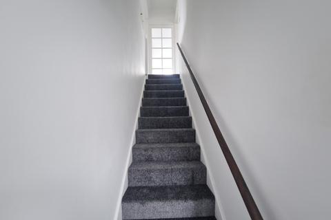 2 bedroom flat to rent, Winton Court, 2 Belgrave Road, Ilford, IG1 3AW, UK