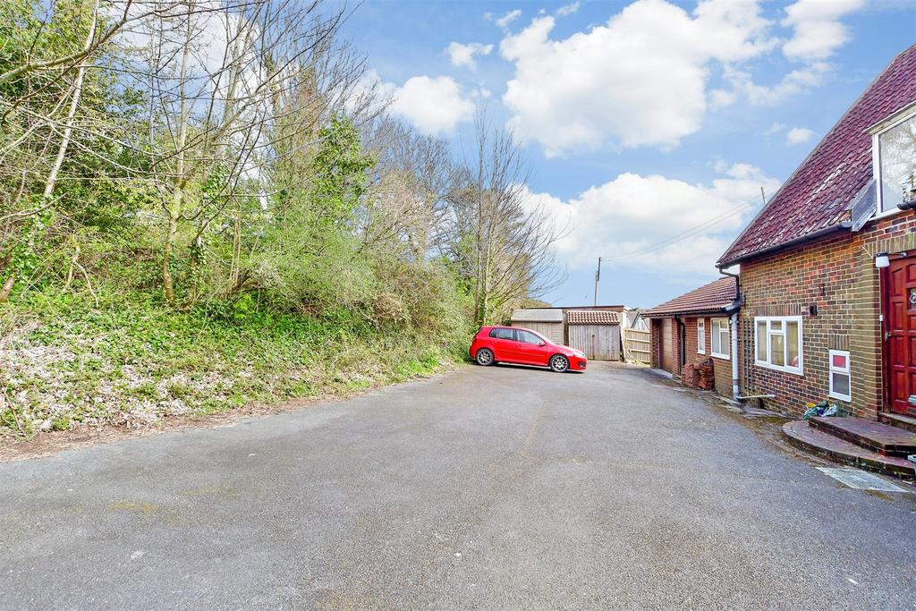 Driveway/Parking
