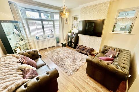 3 bedroom bungalow for sale, Whalebone Lane South, Romford, Essex, RM6