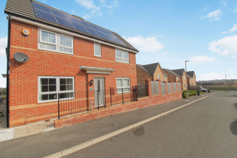 3 bedroom semi-detached house for sale, Monckton Road , Wakefield  WF8