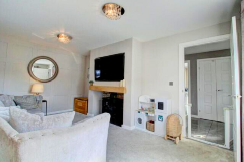 3 bedroom semi-detached house for sale, Monckton Road , Wakefield  WF8