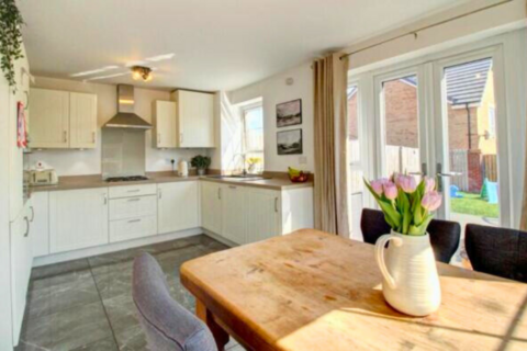 3 bedroom semi-detached house for sale, Monckton Road , Wakefield  WF8