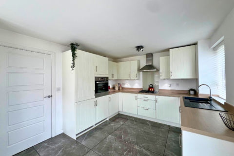 3 bedroom semi-detached house for sale, Monckton Road , Wakefield  WF8