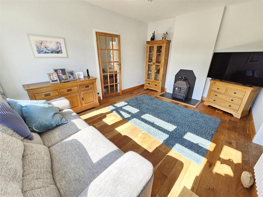 Living Room.jpg