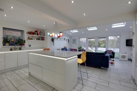 4 bedroom detached house for sale, Linton, Elloughton