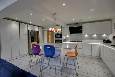 4 bedroom detached house for sale, Linton, Elloughton