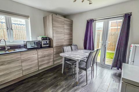 2 bedroom apartment for sale, Challis Court, 1A Oaklands Avenue, RM1