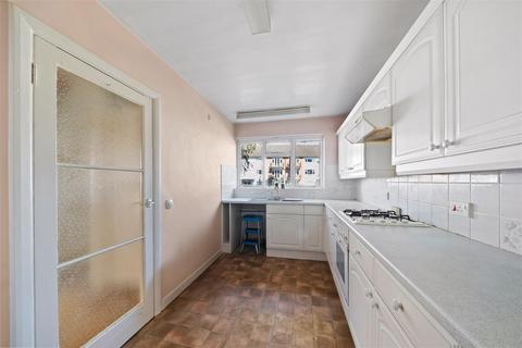 2 bedroom flat for sale, London Road, Guildford GU1