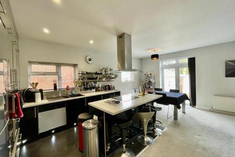 3 bedroom detached bungalow for sale, Howeth Road, Bournemouth