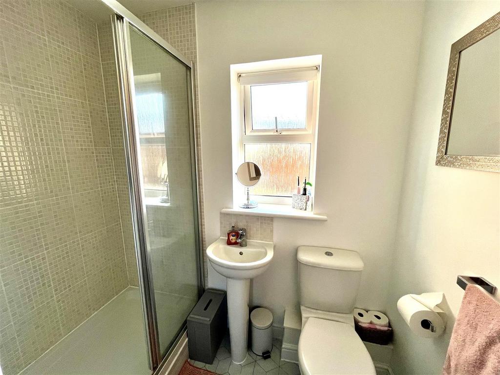 Cheney Road Misnter, 3 bed end-terrace for sale by