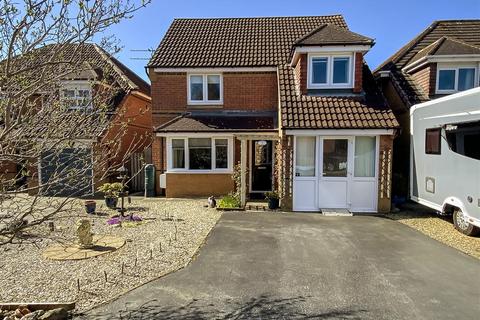 3 bedroom detached house for sale, Thwaites Close, Newton Aycliffe