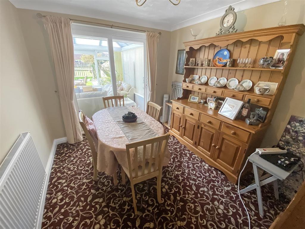Dining Room.jpg