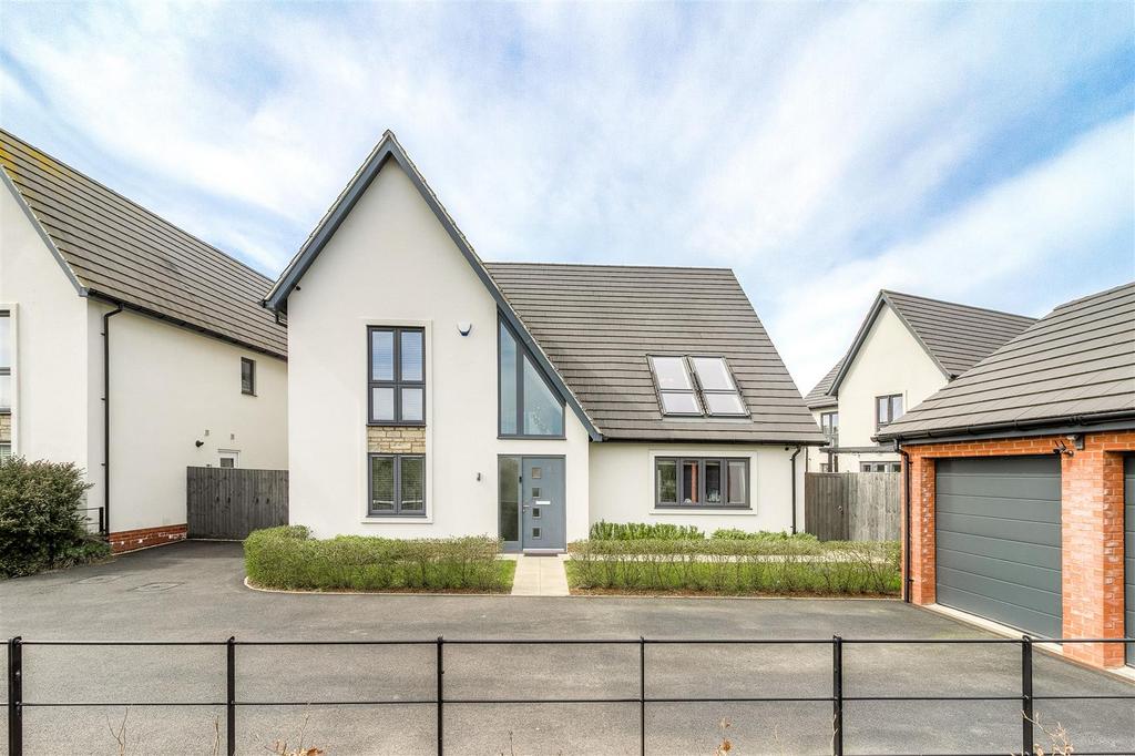 15 Fotheringhay Close 004.jpg