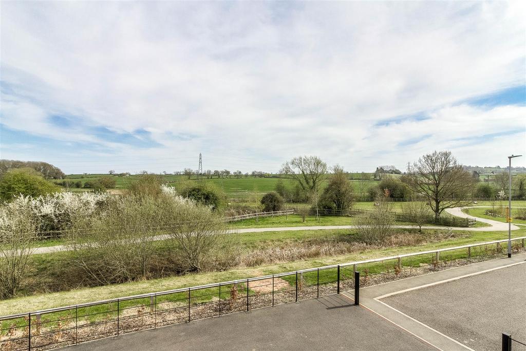 15 Fotheringhay Close 034.jpg