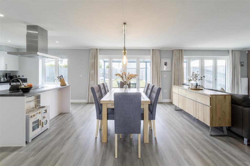 15 Fotheringhay Close 011.jpg