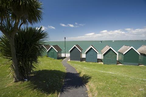 undefined, Worsley Road, Gurnard