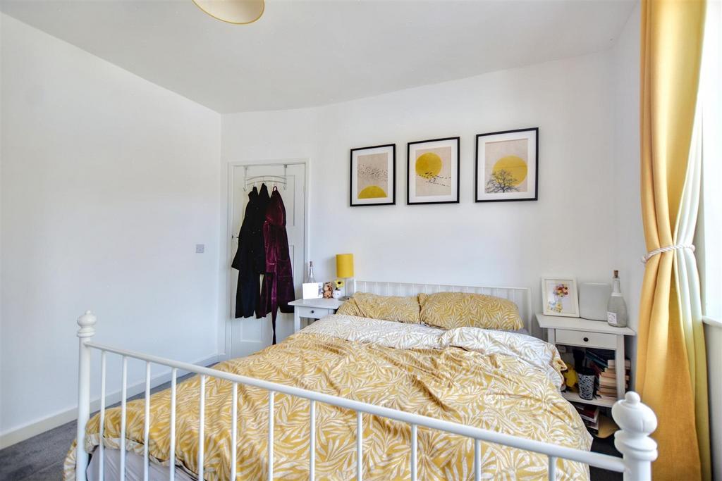 Bedroom 1 2.jpeg