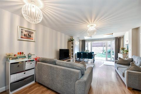 33 Adams Road, Picket Piece, Andover, SP11 6UY