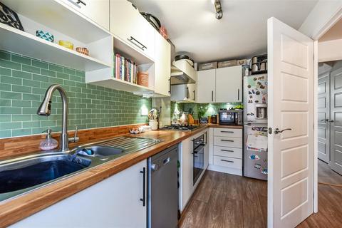 33 Adams Road, Picket Piece, Andover, SP11 6UY