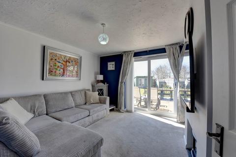 12 Blackstone Road, Wallingford, OX10 8JH