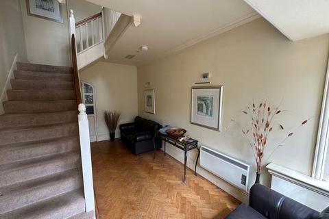 2 bedroom apartment to rent, Park Trees House, Sutton Coldfield B74