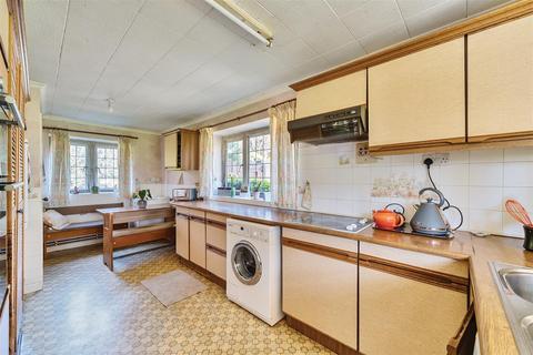 undefined, Bineham Lane, Yeovilton, Yeovil