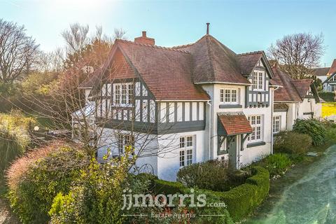 3 bedroom link detached house for sale, Aberporth, Cardigan