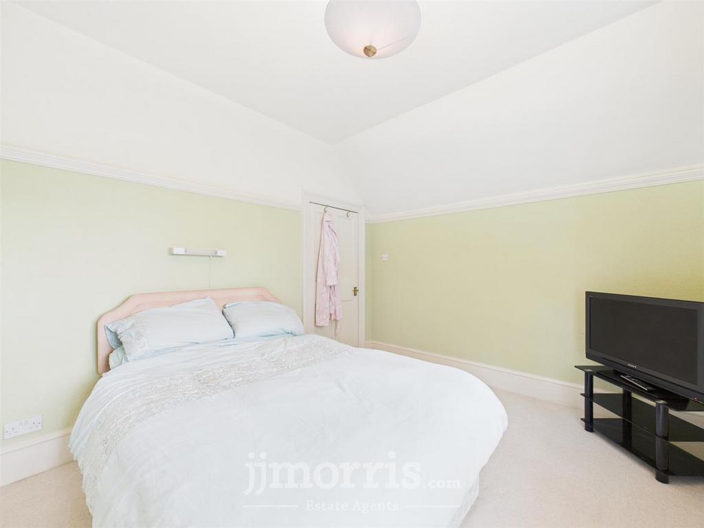 CAM03686 G0-PR0271-STILL016.jpg