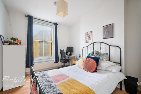 1 bedroom flat for sale, Stoke Newington High Street, N16