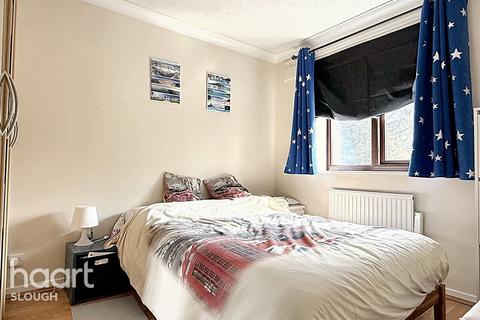 3 bedroom semi-detached house for sale, Baird Close, Slough
