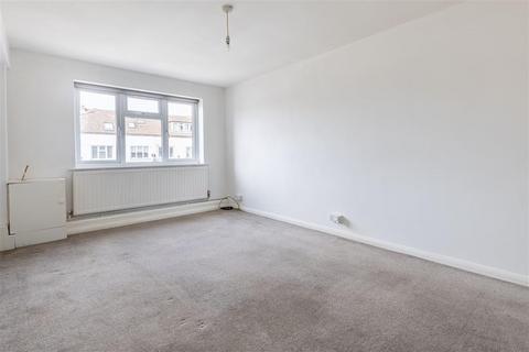 undefined, Forest Drive, Theydon Bois