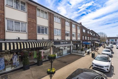 undefined, Forest Drive, Theydon Bois