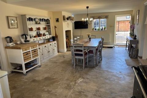 4 bedroom farm house to rent, Main Street, Great Gidding, Huntingdon, PE28