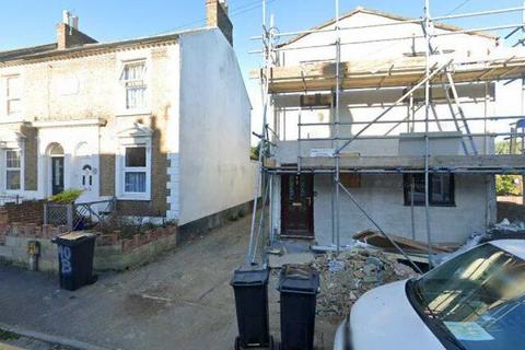 Garage to rent, Melville Road, Maidstone ME15
