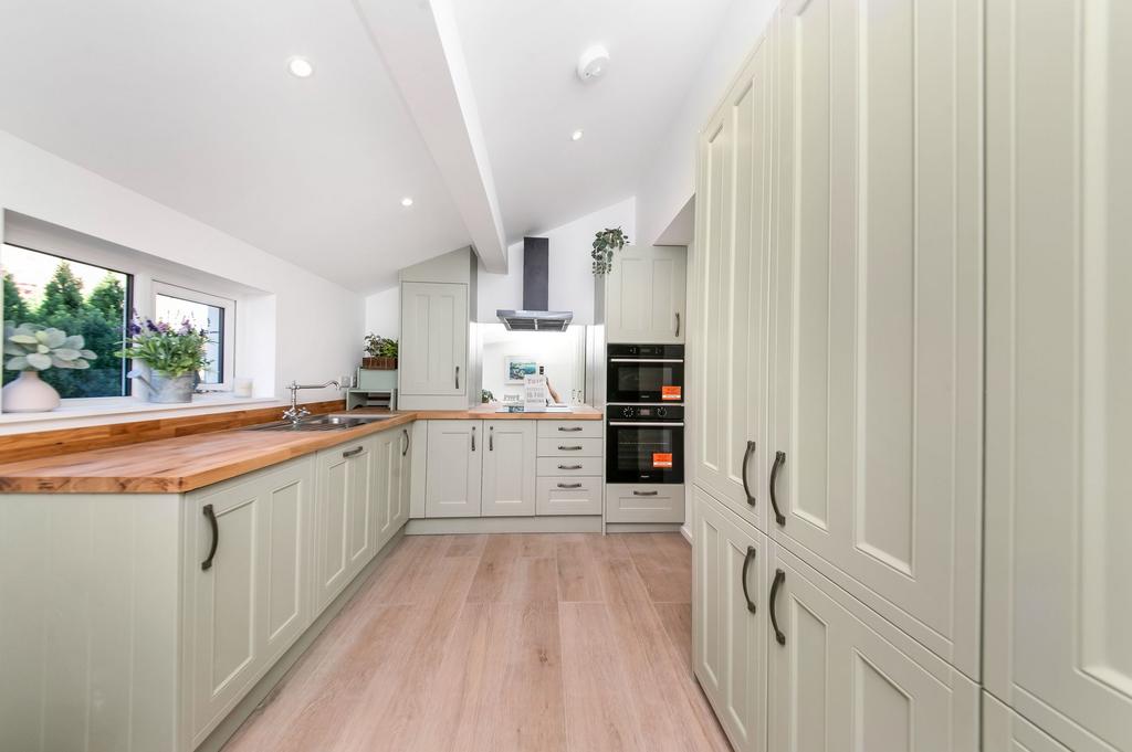 Open plan dining kitchen