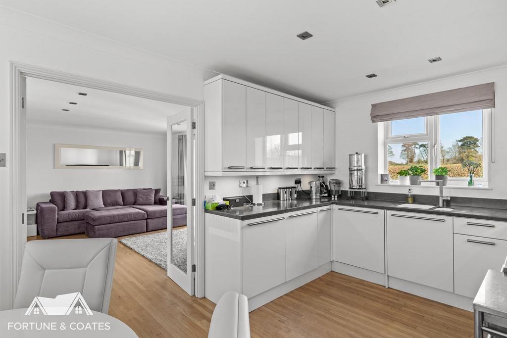 Wetherly Close 5.jpg