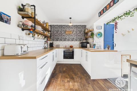2 bedroom cottage for sale, Lammack Road, Blackburn, BB1