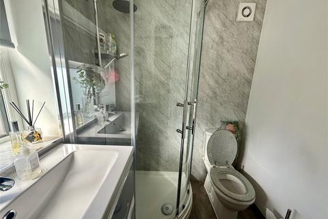 16 The Grove, Shaw, Oldham, OL2 7BH
