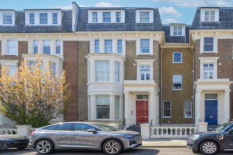 15b Randolph Crescent, London, W9 1DP