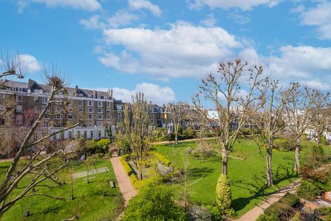 15b Randolph Crescent, London, W9 1DP