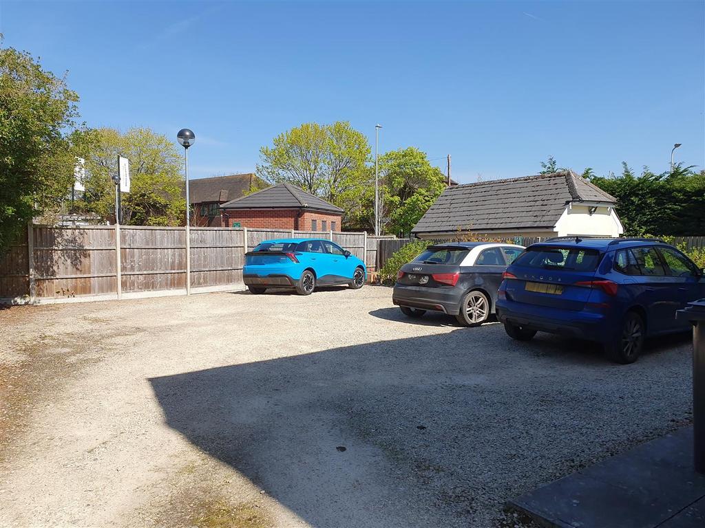 Parking.jpg